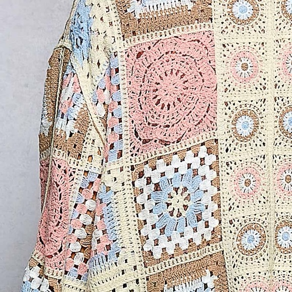 Coming Soon ⭐️ POL Pink Multi Granny Square Crochet Cardigan - Picture 2 of 6